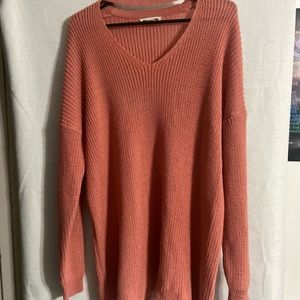 Zenana Outfitters. Sweater.  Large.
